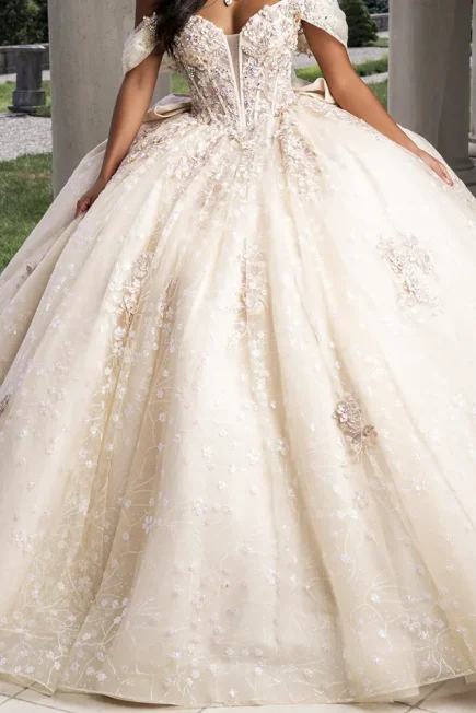Q1029-Champagne-01